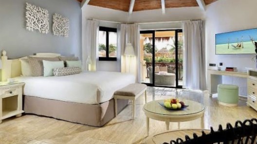 Serene ocean-view suite ready for your arrival